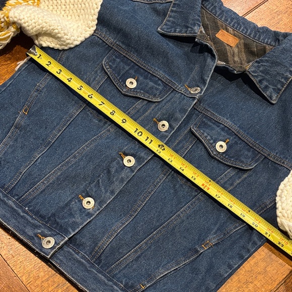 POL Denim Crochet Jacket with Fringe. Size Medium. Great condition. - Picture 13 of 16